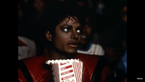 Michael Jackson, Thriller (Music Video). Réalisé par John Landis, produit par George Folsey, Jr. Michael Jackson et John Landis. © 1983 MJJ Productions